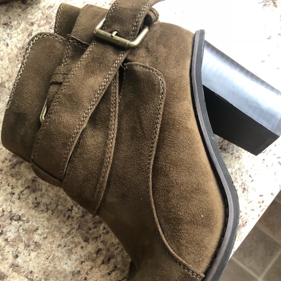 Fall boots - Picture 5 of 5